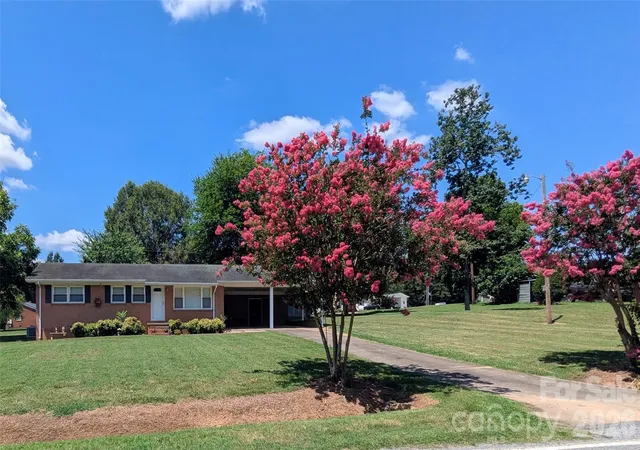 Photo 35 of Single family home for sale at 424 Bear Crk Rd, Shelby, NC 28152 | MLS# 4419438 | Listing updated on 2026-09-01