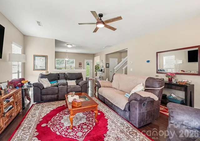 Photo 4 of Single family home for sale at 7420 Edgefield Ct, Matthews, NC 28104 | MLS# 4419458 | Listing updated on 2026-10-09