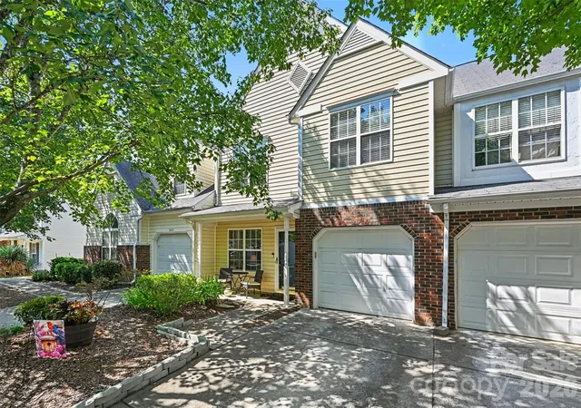 Photo 2 of Townhouse for sale at 9618 Elizabeth Townes Ln, Charlotte, NC 28277 | MLS# 4419464 | Listing updated on 2026-10-03