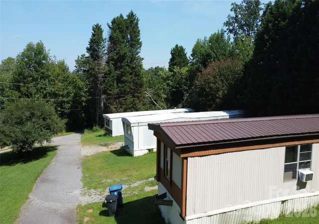 Photo 3 of Multi family home for sale at 3686 Cook Rd W, Valdese, NC 28690 | MLS# 4419474 | Listing updated on 2026-08-31
