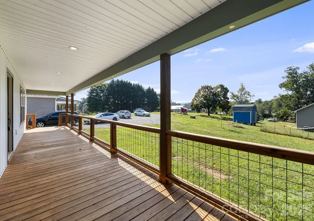 Photo 4 of Single family home for sale at 108 Split Rail Dr Ext, Asheville, NC 28806 | MLS# 4419482 | Listing updated on 2026-09-26