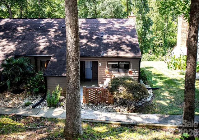 Listing Photo 3 - Condo for sale in building located at 4132 Charlotte Hwy, Lake Wylie, SC 29710 - Unit #C