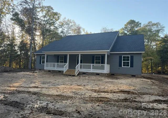 Photo 3 of Single family home for sale at 2887 Saluda Rd, Chester, SC 29706 | MLS# 4419515 | Listing updated on 2026-10-21