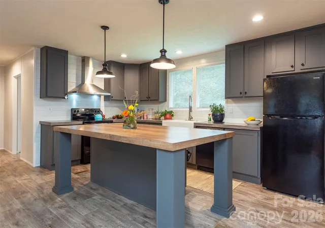 Photo 3 of Single family home for sale at 346 Tricycle Hl Ln, Tryon, NC 28782 | MLS# 4419540 | Listing updated on 2026-09-30