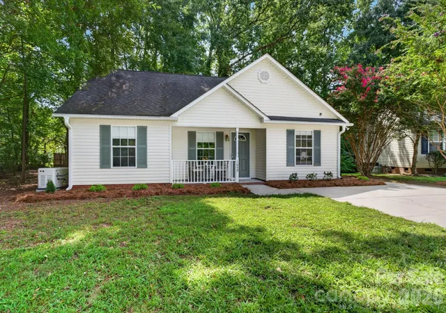 Photo 2 of Single family home for sale at 1649 Norfolk Ct, Rock Hill, SC 29730 | MLS# 4419543 | Listing updated on 2026-09-02