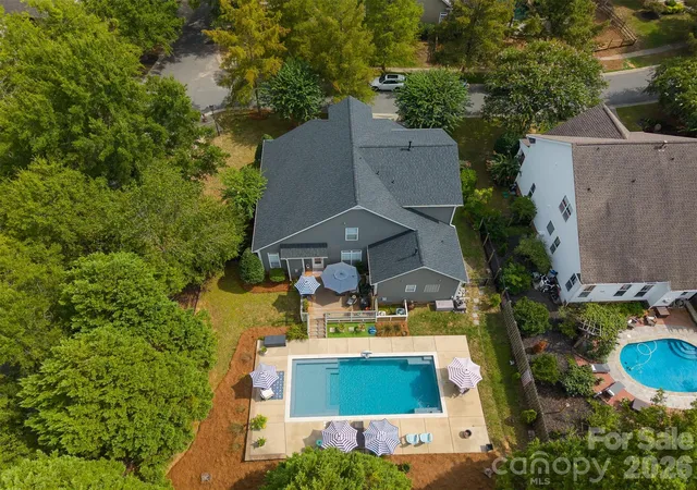 Photo 2 of Single family home for sale at 1255 Shadow Bend Dr, Tega Cay, SC 29708 | MLS# 4419553 | Listing updated on 2026-09-04