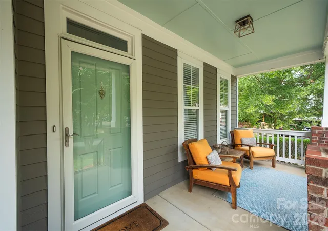 Photo 4 of Single family home for sale at 1255 Shadow Bend Dr, Tega Cay, SC 29708 | MLS# 4419553 | Listing updated on 2026-09-04