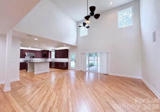 Photo 3 of Single family home for sale at 142 Bain Ln, Mooresville, NC 28117 | MLS# 4419563 | Listing updated on 2026-09-24