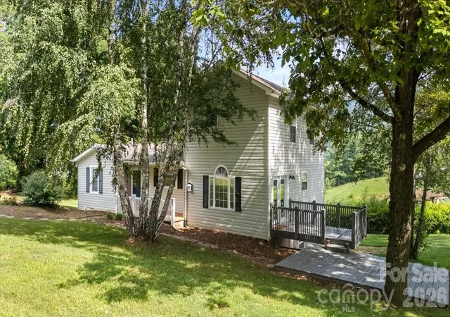 Photo 2 of Single family home for sale at 308 Browntown Rd, Leicester, NC 28748 | MLS# 4419572 | Listing updated on 2026-08-30