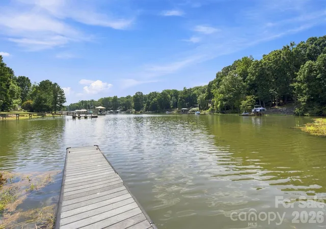 Photo 43 of Single family home for sale at 3686 Lake Bluff Dr, Sherrills Ford, NC 28673 | MLS# 4419580 | Listing updated on 2026-09-12