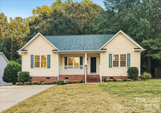 1st image of 1186 Allison Bluff Trl, Rock Hill, SC 29732 | MLS# 4419603