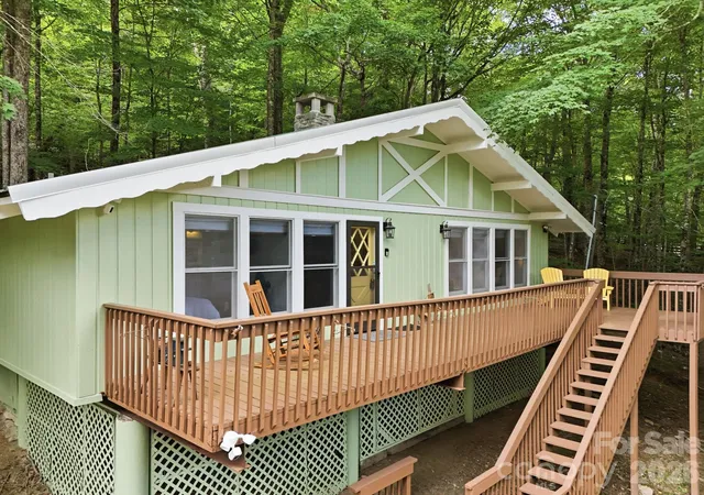 Photo 1 of Single family home for sale at 242 Charter Hills Rd, Beech Mountain, NC 28604 | MLS# 4419611 | Listing updated on 2026-09-01