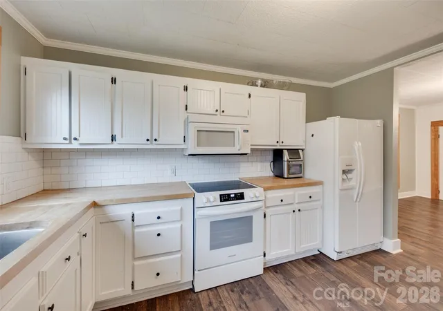 Photo 2 of Single family home for sale at 608 Spruce St, Mooresville, NC 28115 | MLS# 4419625 | Listing updated on 2026-10-06
