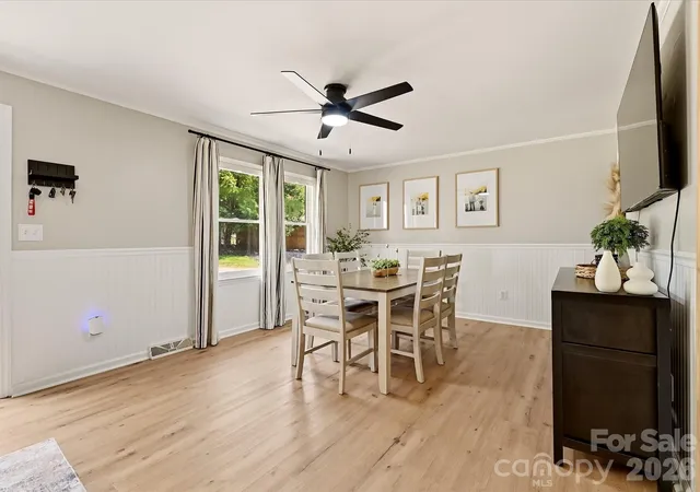 Photo 3 of Single family home for sale at 513 Paradise Cir, Belmont, NC 28012 | MLS# 4419627 | Listing updated on 2026-10-28