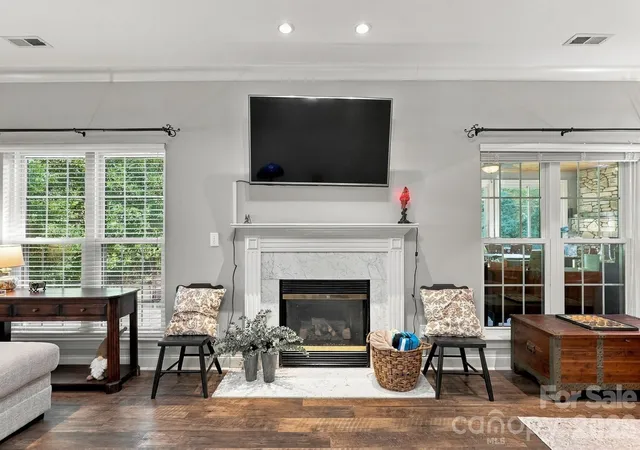 Photo 4 of Single family home for sale at 1213 Boyden Pl NW, Concord, NC 28027 | MLS# 4419628 | Listing updated on 2026-09-16
