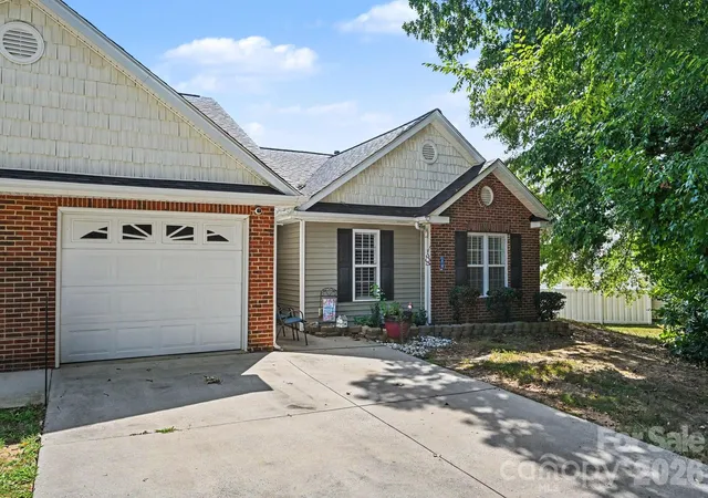 Photo 1 of Sale Pending at 219 Edinburgh Ct, Mount Holly, NC 28120 | MLS# 4419634 | Listing updated on 2026-10-26