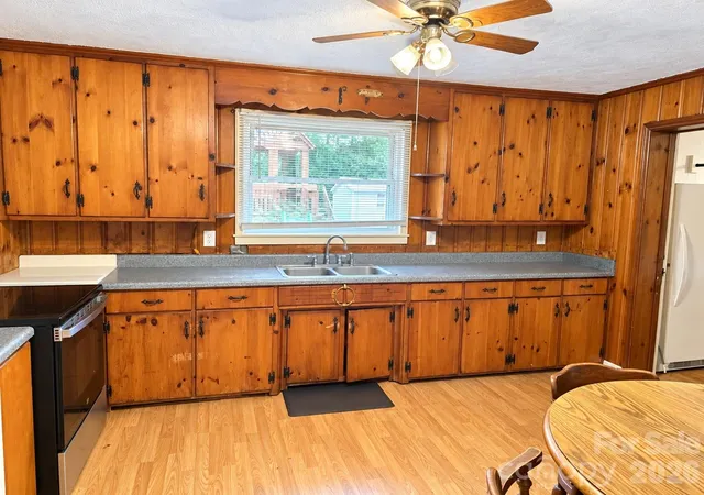 Photo 3 of Single family home for sale at 4408 Charles Raper Jonas Hwy, Iron Station, NC 28080 | MLS# 4419635 | Listing updated on 2026-10-10