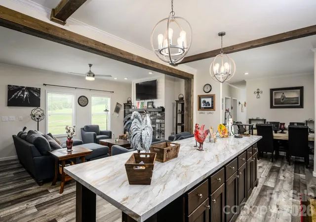 Photo 4 of Single family home for sale at 324 Plemmons Pl, Marion, NC 28752 | MLS# 4419636 | Listing updated on 2026-08-30