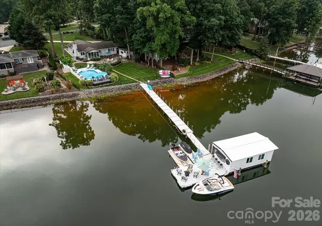 Photo 1 of Sale Pending at 3259 Miners Cove Ct, Denver, NC 28037 | MLS# 4419646 | Listing updated on 2026-10-03