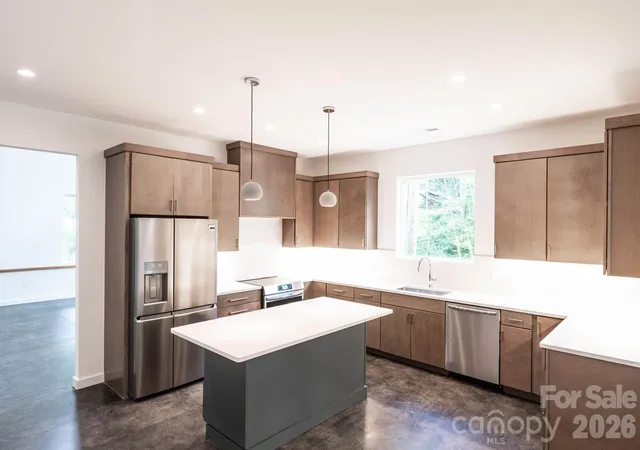 Photo 3 of Single family home for sale at 33 Spooks Branch Rd, Asheville, NC 28804 | MLS# 4419651 | Listing updated on 2026-10-06
