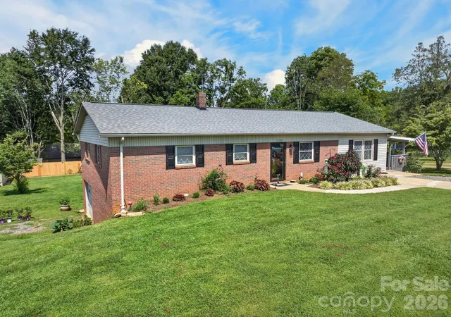 Single family home for sale at 2559 Sweetbriar Cir, Lenoir, NC 28645 | MLS# 4419656 | Listing updated on 2026-09-01