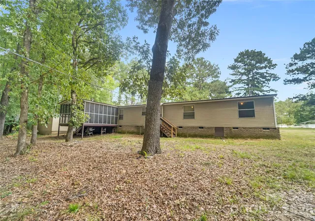 Photo 31 of Single family home for sale at 6010 Hightower Rd, Fort Lawn, SC 29714 | MLS# 4419683 | Listing updated on 2026-09-01