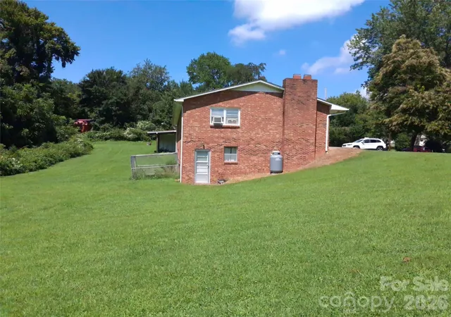 Photo 4 of Single family home for sale at 114 Ashworth Cir, Marion, NC 28752 | MLS# 4419710 | Listing updated on 2026-08-31