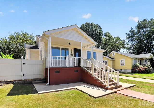 Photo 2 of Single family home for sale at 1142 Eisenhower Rd, Rock Hill, SC 29730 | MLS# 4419721 | Listing updated on 2026-09-04