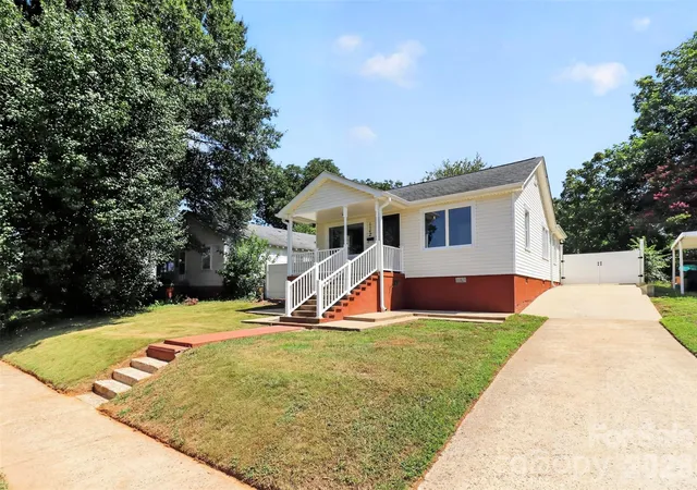 Photo 2 of Single family home for sale at 1142 Eisenhower Rd, Rock Hill, SC 29730 | MLS# 4419721 | Listing updated on 2026-09-04