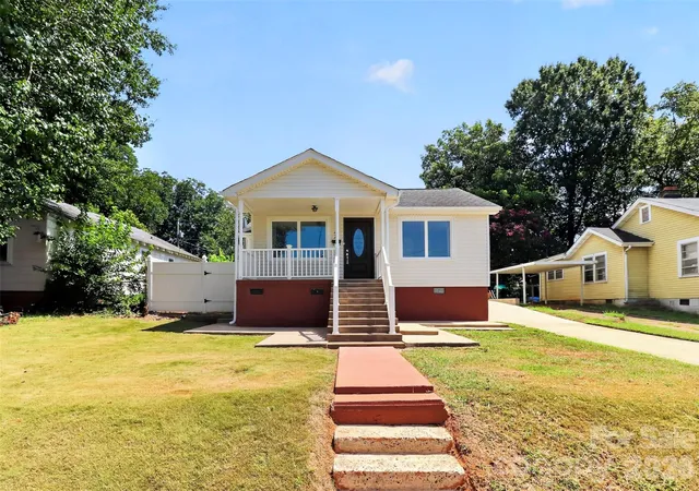 Photo 4 of Single family home for sale at 1142 Eisenhower Rd, Rock Hill, SC 29730 | MLS# 4419721 | Listing updated on 2026-09-04