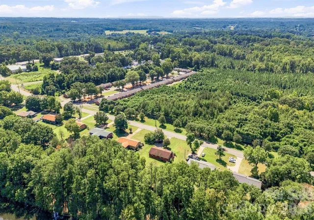 Photo 29 of Single family home for sale at 210 College Ave, Shelby, NC | MLS# 4419722 | Listing updated on 2026-10-09