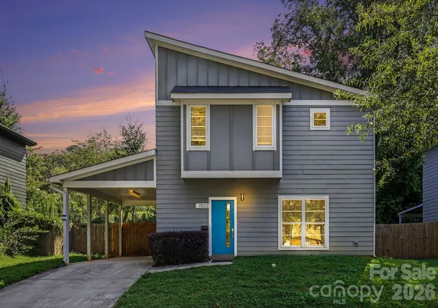 Single family home for sale at 1522 Wembley Dr, Charlotte, NC 28205 | MLS# 4419781