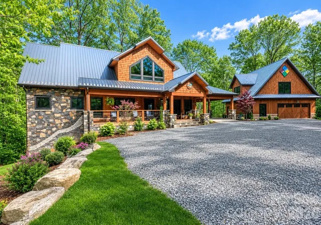 Photo 1 of Single family home for sale at 597 Auborn Trivette Rd, Sugar Grove, NC 28679 | MLS# 4419784 | Listing updated on 2026-09-01