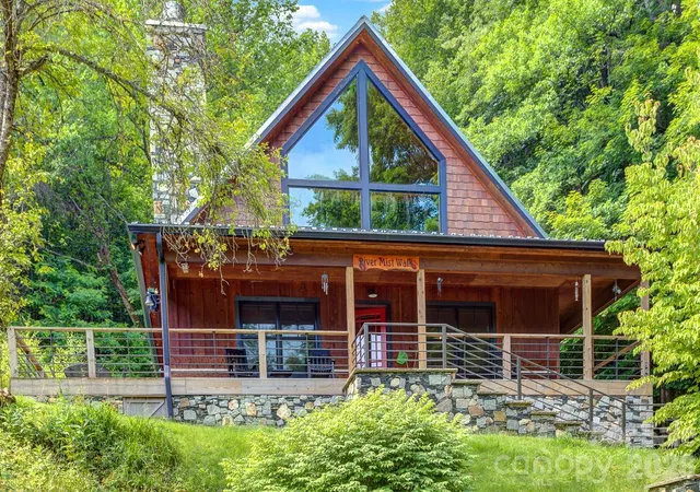Photo 1 of Single family home for sale at 568 Auborn Trivette Rd, Sugar Grove, NC 28679 | MLS# 4419786 | Listing updated on 2026-09-01