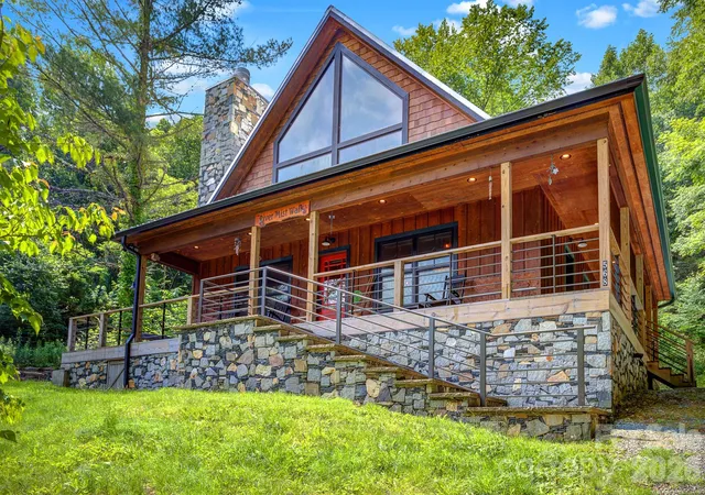 Photo 4 of Single family home for sale at 568 Auborn Trivette Rd, Sugar Grove, NC 28679 | MLS# 4419786 | Listing updated on 2026-09-01