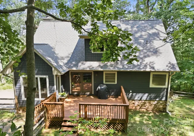 Photo 2 of Single family home for sale at 291 Merrills Chase Rd, Asheville, NC 28803 | MLS# 4419826 | Listing updated on 2026-09-22
