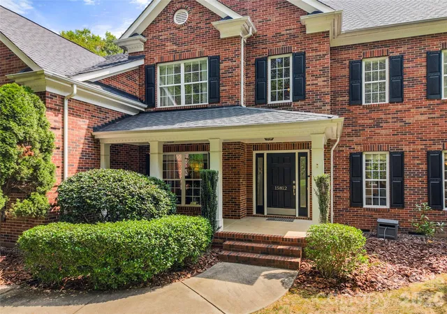 Photo 2 of Sale Pending at 15812 Glen Miro Dr, Huntersville, NC 28078 | MLS# 4419834 | Listing updated on 2026-10-02