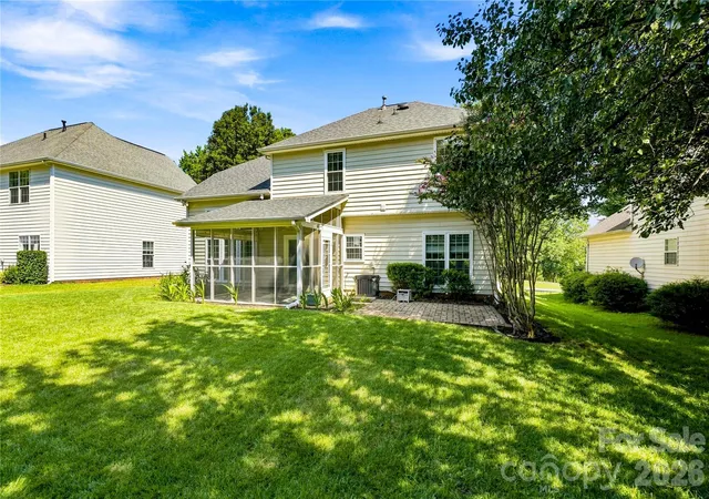 Photo 3 of Single family home for sale at 5477 Cambridge Bay Dr, Charlotte, NC 28269 | MLS# 4419836 | Listing updated on 2026-09-29