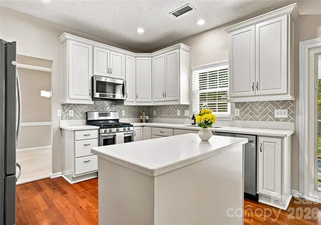 Photo 1 of Single family home for sale at 5477 Cambridge Bay Dr, Charlotte, NC 28269 | MLS# 4419836 | Listing updated on 2026-09-29
