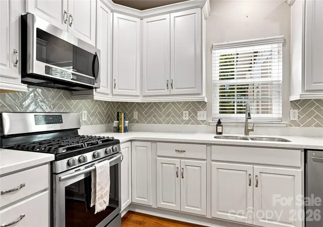Photo 2 of Single family home for sale at 5477 Cambridge Bay Dr, Charlotte, NC 28269 | MLS# 4419836 | Listing updated on 2026-09-29