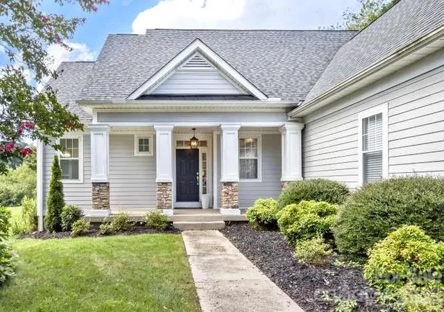 Photo 1 of Single family home for sale at 634 Vista Fls Rd, Mills River, NC 28759 | MLS# 4419847 | Listing updated on 2026-09-23