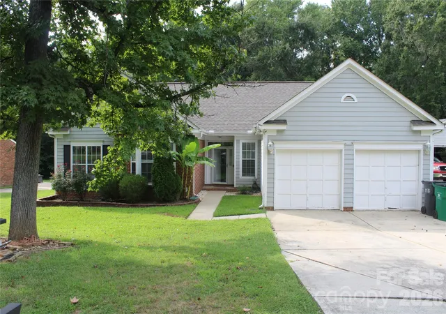 Photo 1 of Single family home for sale at 7508 Blythwood Ln, Charlotte, NC 28227 | MLS# 4419850 | Listing updated on 2026-09-01
