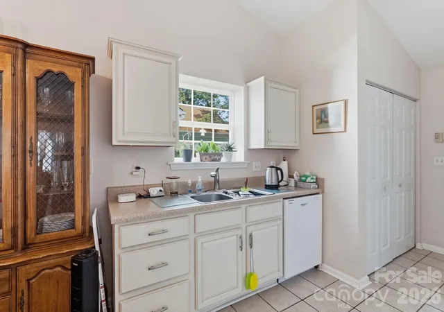Photo 3 of Single family home for sale at 12714 Cedar Crossings Dr, Charlotte, NC 28273 | MLS# 4419856 | Listing updated on 2026-09-12