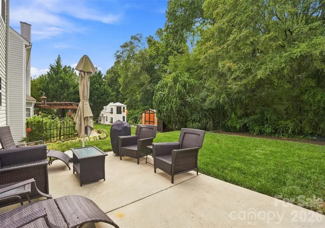 Photo 35 of Sale Pending at 5909 Parkstone Dr, Matthews, NC 28104 | MLS# 4419863 | Listing updated on 2026-09-03