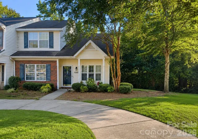 Photo 1 of Townhouse for sale at 10106 Ballyclare Ct, Charlotte, NC 28213 | MLS# 4419871 | Listing updated on 2026-09-04