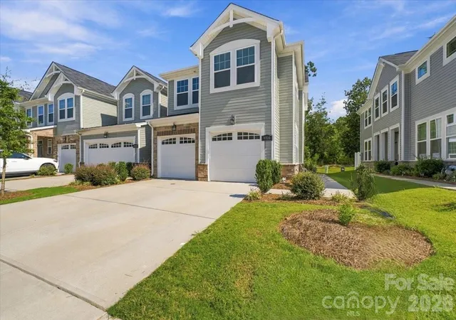 Photo 3 of Townhouse for sale at 8036 Overmeadow Ln, Charlotte, NC 28269 | MLS# 4419889 | Listing updated on 2026-10-07