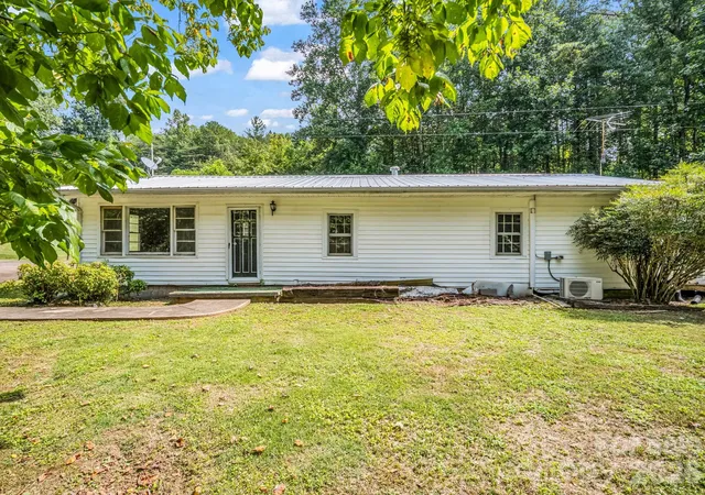 Single family home for sale at 2957 Nc Hwy 226, Bostic, NC 28018 | MLS# 4419905