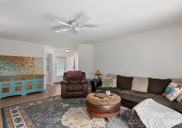 Photo 4 of Single family home for sale at 5 St Andrews Dr, Etowah, NC 28729 | MLS# 4419907 | Listing updated on 2026-09-28