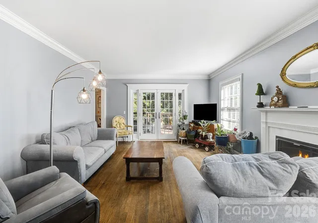 Photo 3 of Mansion for sale at 199 Kimberly Ave, Asheville, NC 28804 | MLS# 4419910 | Listing updated on 2026-10-01