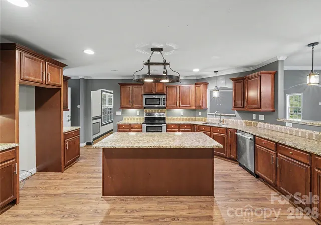 Photo 3 of Single family home for sale at 1166 Mustang Ln, York, SC 29745 | MLS# 4419928 | Listing updated on 2026-10-01